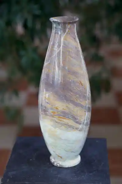 Tischvase aus Naturstein für Trockenblumen Maße: ø ca.19 cm x Höhe ca. 42 cm
