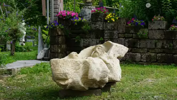 Brunnen mit Skulptur "der Badende" - wunderschöner Gartenbrunnen - Maße ca. 180 x 90 x H 50 - 70 cm